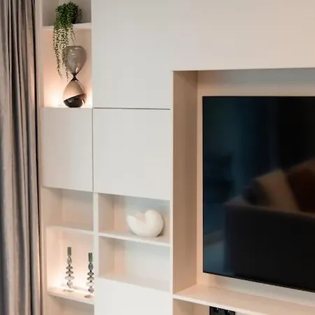 Henry's Appt With A Private 415 - Shared Kitchen Luxemburg