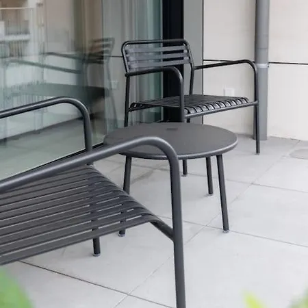 Henry's Appt With A Private 415 - Shared Kitchen Luxemburg