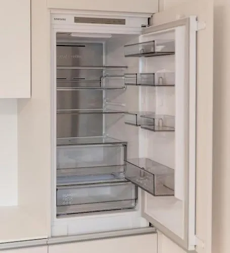 Henry's Appt With A Private 415 - Shared Kitchen Apartman *