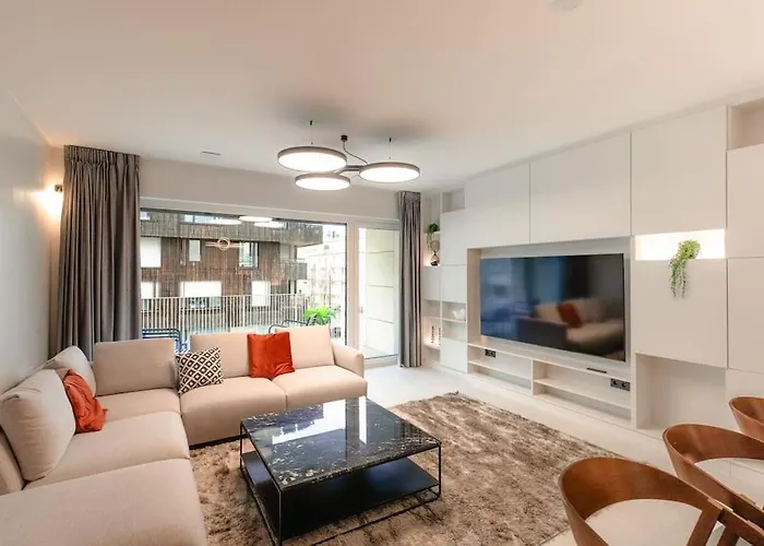 Henry's Appt With A Private 415 - Shared Kitchen Apartman *