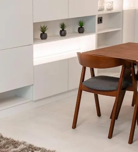 Henry's Appt With A Private 415 - Shared Kitchen * Luxemburg