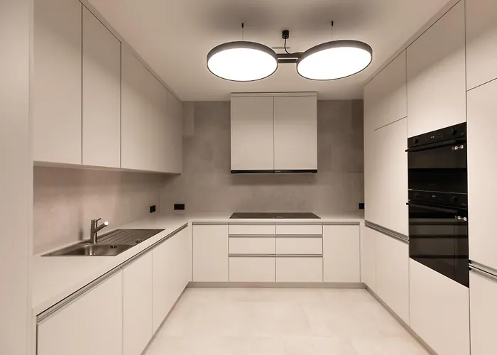 Henry's Appt With A Private 415 - Shared Kitchen 아파트 룩셈부르크