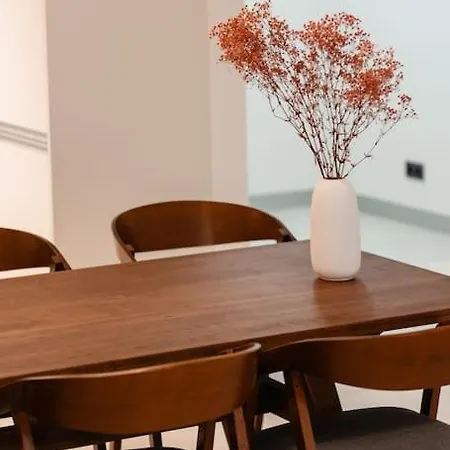 公寓 Henry's Appt With A Private 415 - Shared Kitchen